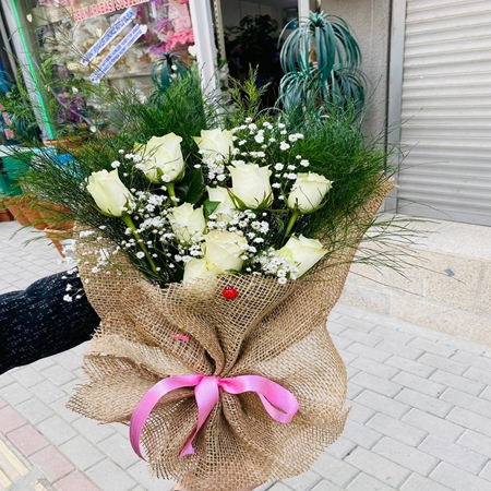 Beyaz Gül Buketi 8 Adet